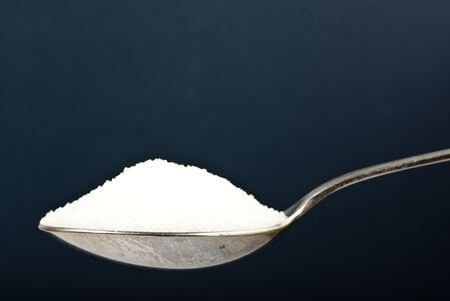 sugar feeds yeast infections in dogs